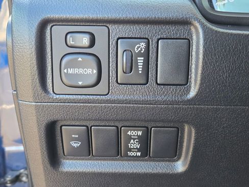 Used 2019 Toyota 4Runner TRD Off-Road Premium AWD/4WD image 21