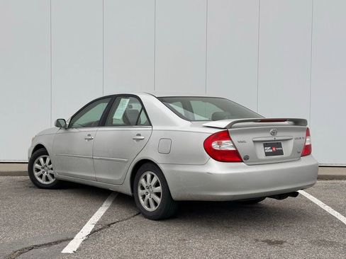 Used 2003 Toyota Camry LE image 3