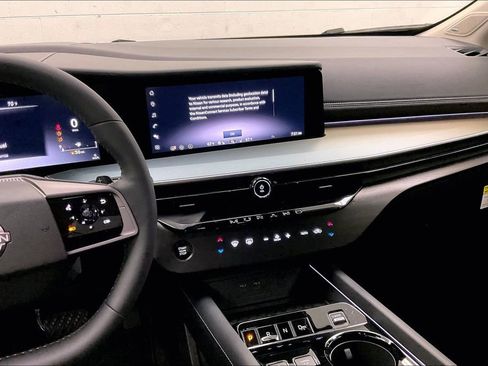 Used 2025 Nissan Murano SL image 6