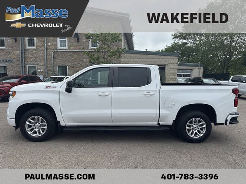 Used 2023 Chevrolet Silverado 1500 RST w/ Z71 Off-Road Package AWD/4WD image 5