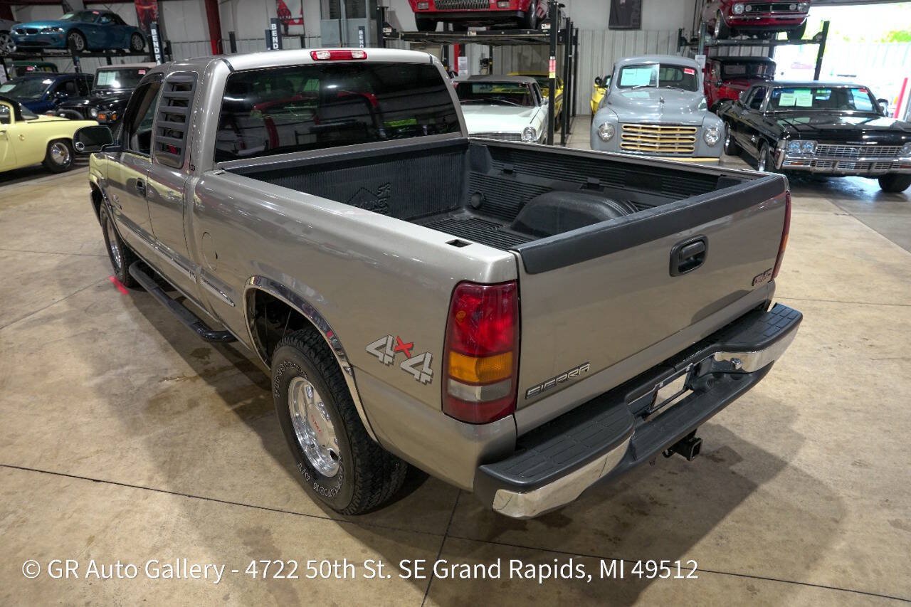 Used 2001 GMC Sierra 1500 4x4 Extended Cab w/ SLT Marketing Option Pkg image 16