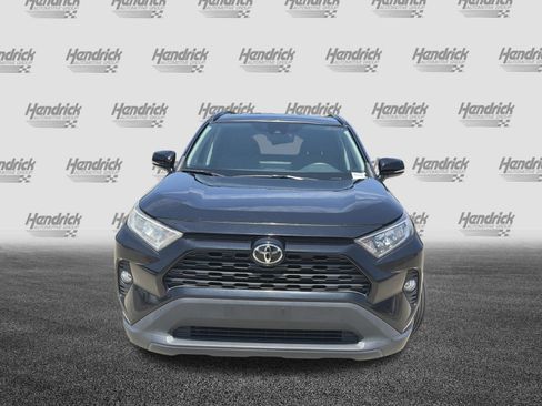 Used 2021 Toyota RAV4 XLE AWD/4WD image 3