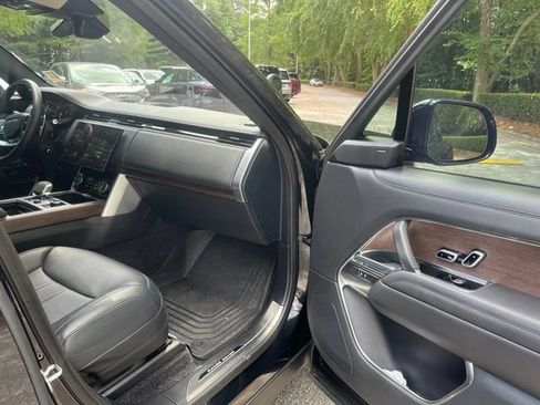 Certified 2023 Land Rover Range Rover SE AWD/4WD image 10