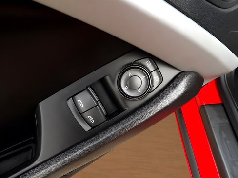 Used 2020 Chevrolet Camaro LT w/ RS Package image 11