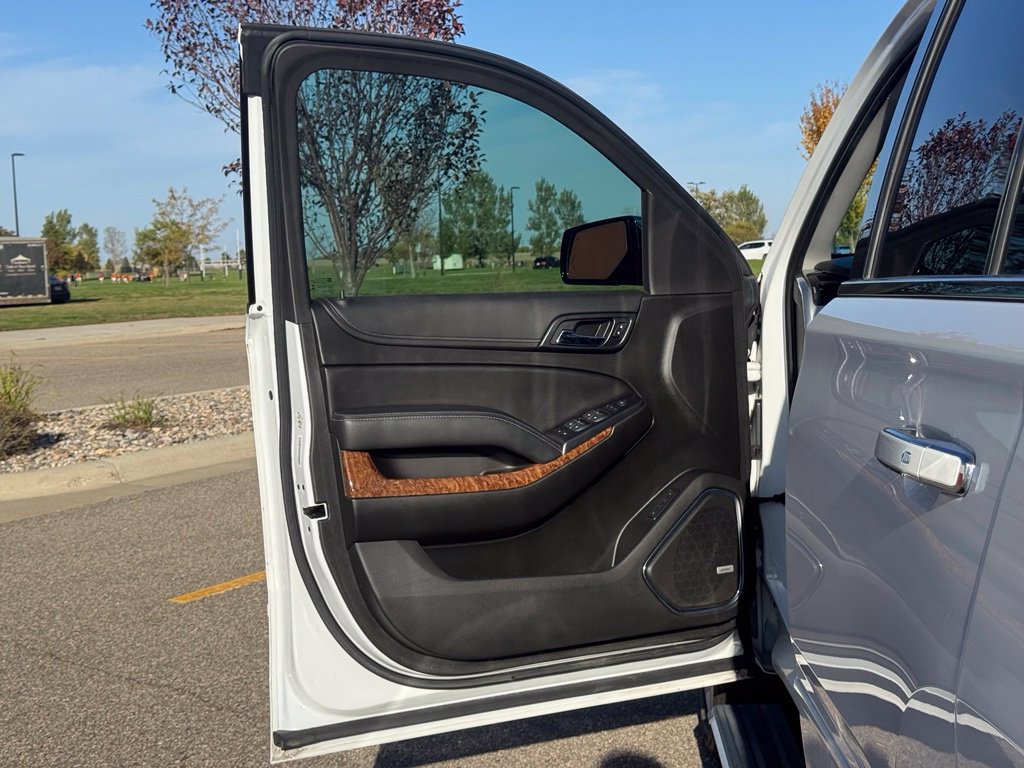 Used 2019 Chevrolet Tahoe Premier w/ Premier Plus Edition AWD/4WD image 6