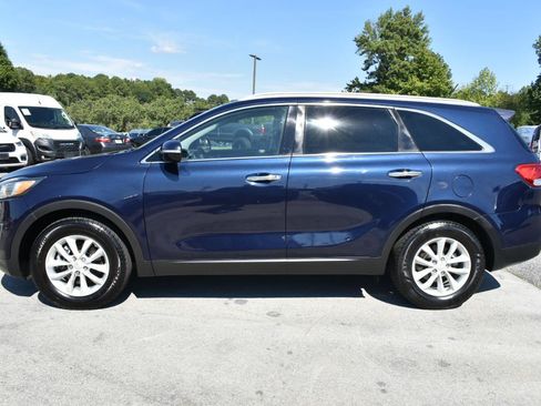 Used 2016 Kia Sorento FWD image 9