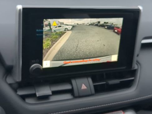 Used 2025 Toyota RAV4 LE image 27