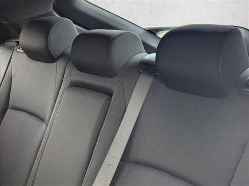 Used 2017 Honda Civic EX image 6