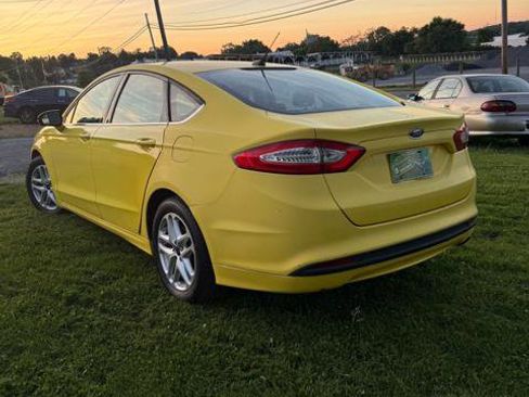 Used 2014 Ford Fusion SE FWD image 6