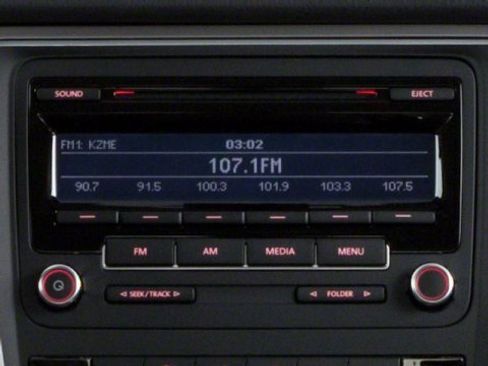 Used 2013 Volkswagen Passat 2.5 S image 12