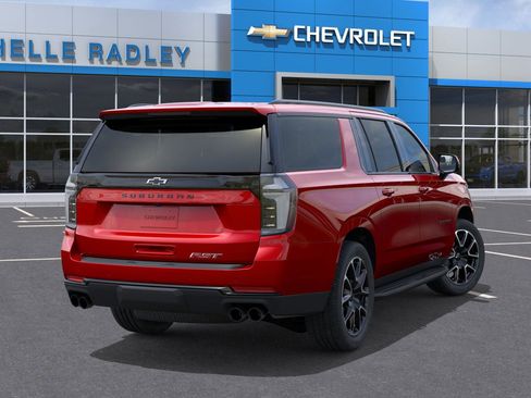 New 2026 Chevrolet Suburban RST image 4