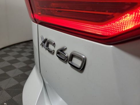 Used 2023 Volvo XC60 B5 Plus w/ Protection Package Premier AWD/4WD image 8