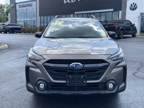 Certified 2024 Subaru Outback Limited AWD/4WD image 2