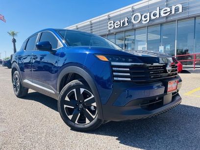 Certified 2025 Nissan Kicks SV