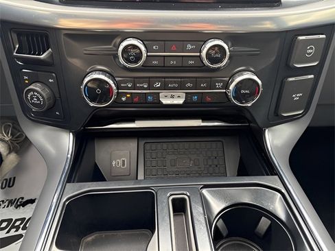 Used 2025 Ford F150 Lariat w/ Equipment Group 502A High image 16