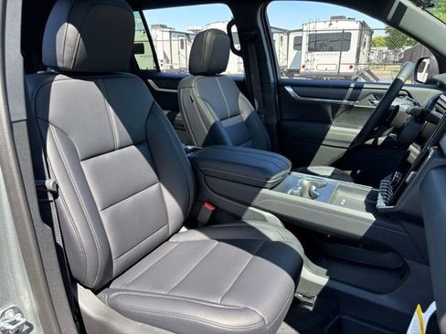 New 2026 GMC Acadia Elevation w/ Elevation Premium Package FWD image 37