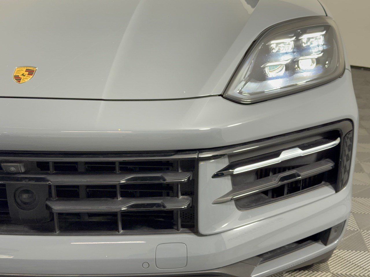 Certified 2024 Porsche Cayenne S AWD/4WD image 12