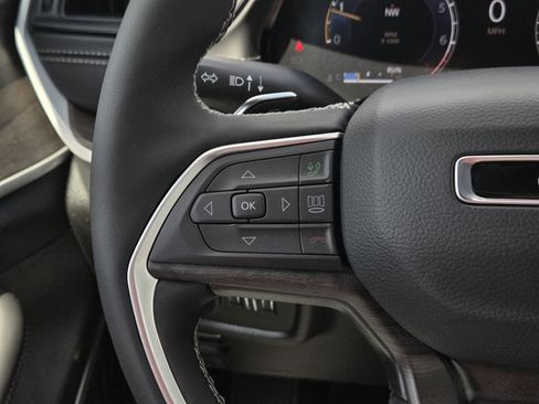 New 2026 Jeep Grand Cherokee Limited w/ Limited Altitude Package RWD image 8