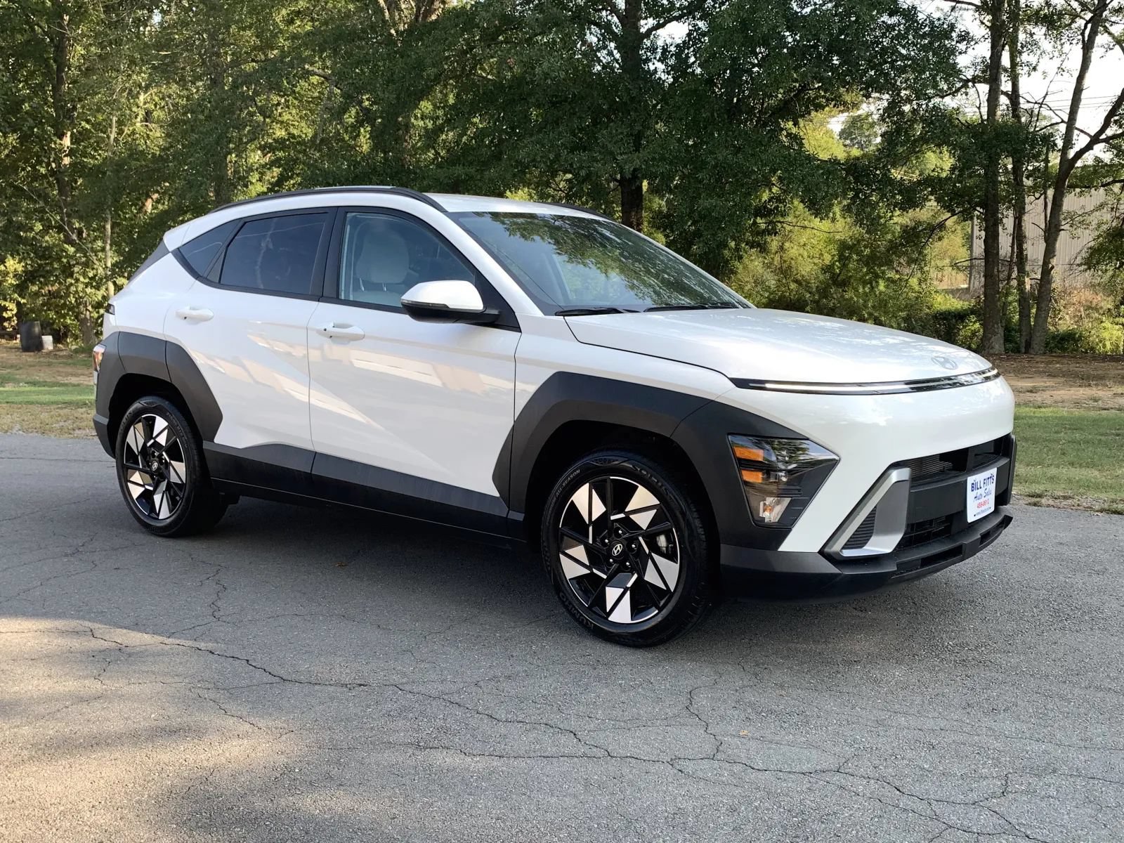 Used 2025 Hyundai Kona SEL FWD image 1