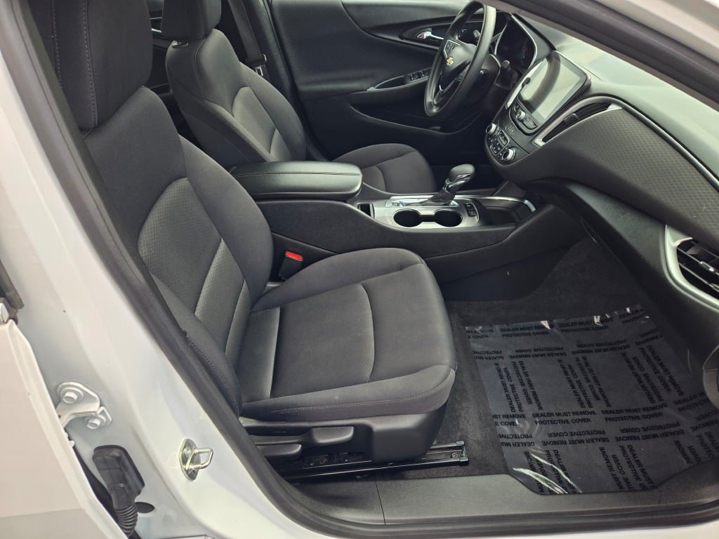 Used 2024 Chevrolet Malibu LT FWD image 6