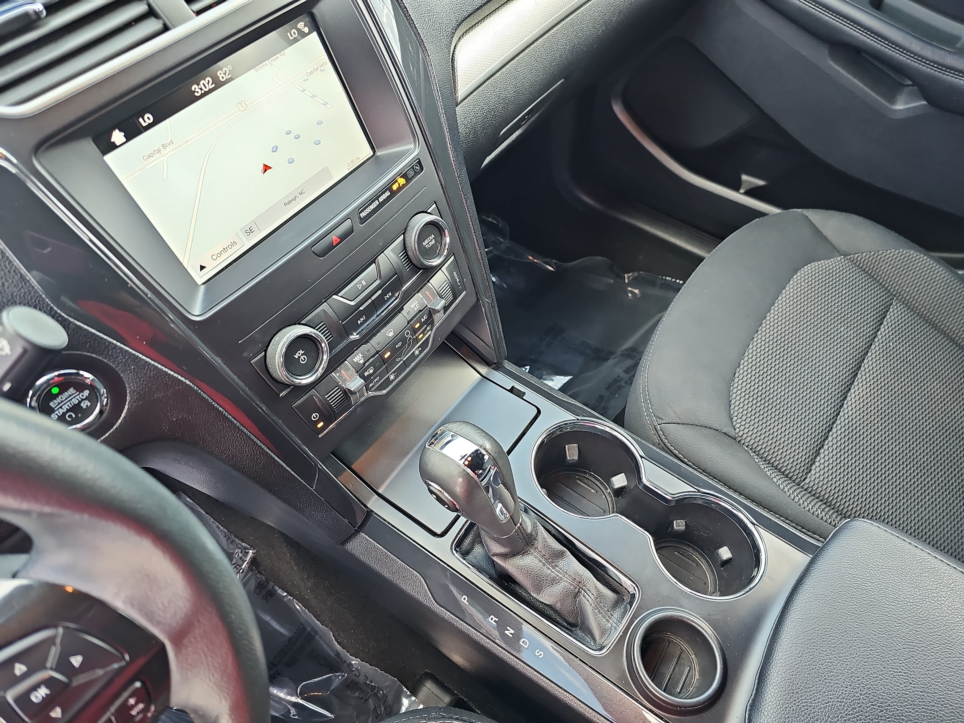 Used 2019 Ford Explorer XLT w/ Equipment Group 201A FWD image 25