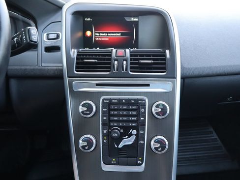 Used 2015 Volvo XC60 T5 AWD/4WD image 35
