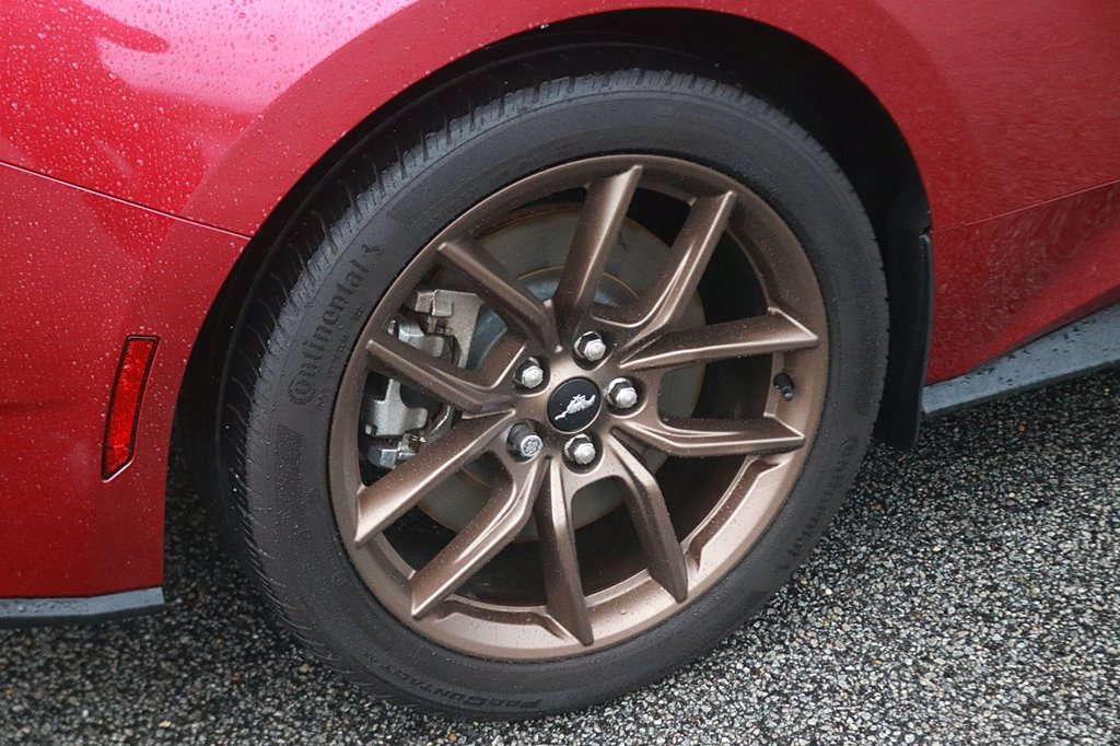 Used 2025 Ford Mustang GT Premium RWD image 8