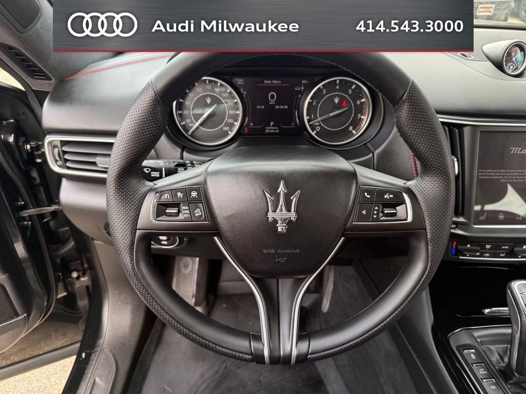 Used 2021 Maserati Levante AWD/4WD image 15
