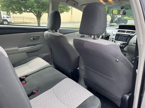 Used 2016 Toyota Prius V Two FWD image 13