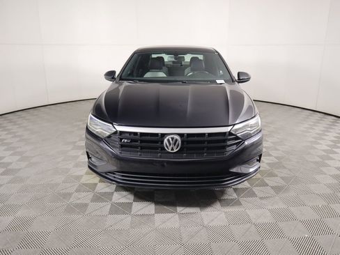 Used 2019 Volkswagen Jetta R-Line w/ R-Line Cold Weather Package image 2