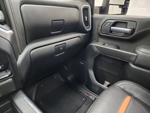 Used 2022 GMC Sierra 2500 AT4 w/ AT4 Premium Plus Package image 14