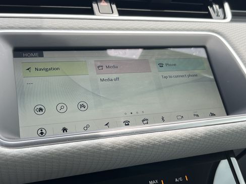 Used 2020 Land Rover Range Rover Evoque S AWD/4WD image 27