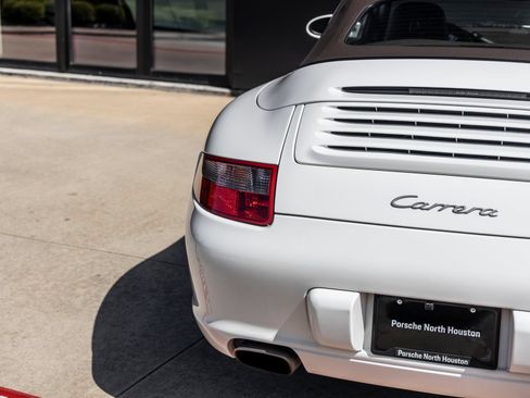 Used 2006 Porsche 911 Carrera RWD image 11