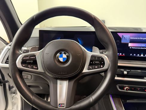 Certified 2024 BMW X5 sDrive40i w/ M Sport Package RWD image 11