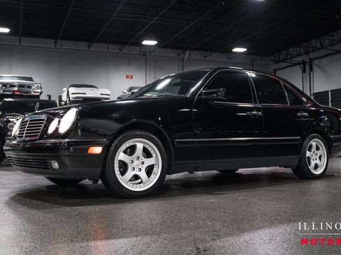 Used 1999 Mercedes-Benz E 320 Sedan image 1