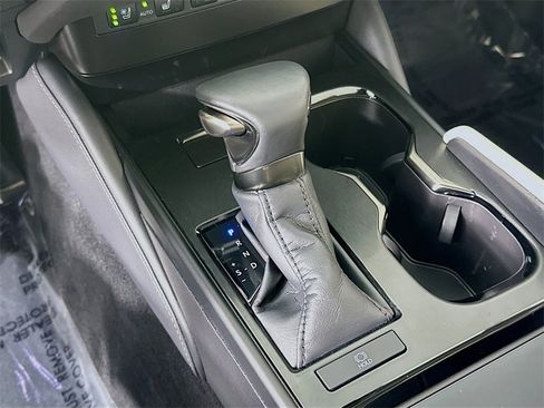 Used 2024 Lexus ES 350 Ultra Luxury image 19