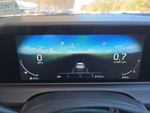 Certified 2025 Kia Seltos EX w/ EX Sunroof Package image 17