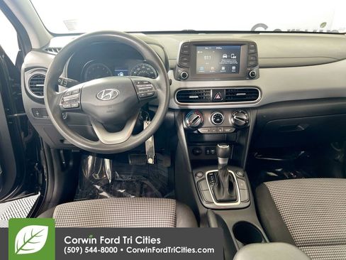 Used 2021 Hyundai Kona SE image 24