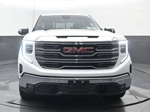 Used 2024 GMC Sierra 1500 SLT AWD/4WD image 21