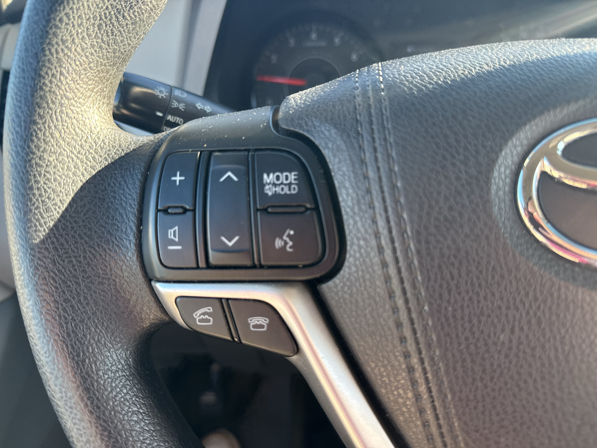 Used 2017 Toyota Sienna LE FWD image 17