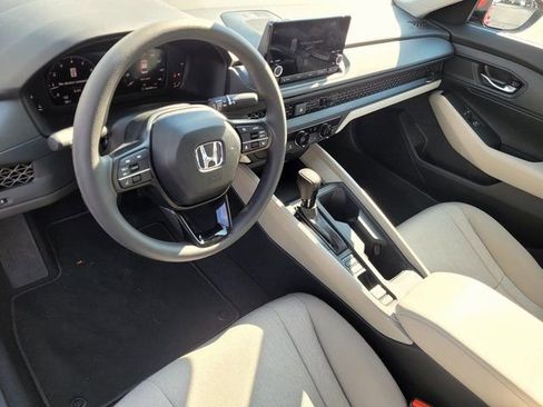 Used 2025 Honda Accord LX image 14