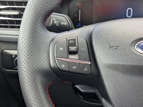 Used 2025 Ford Escape ST-Line image 12