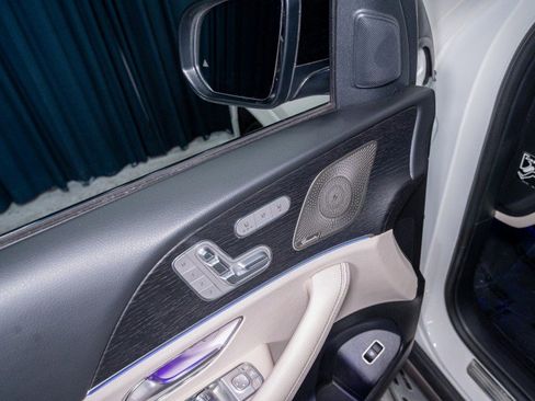 Certified 2023 Mercedes-Benz GLS 450 4MATIC image 12