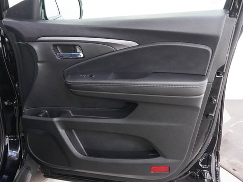 Used 2024 Honda Ridgeline Sport image 12