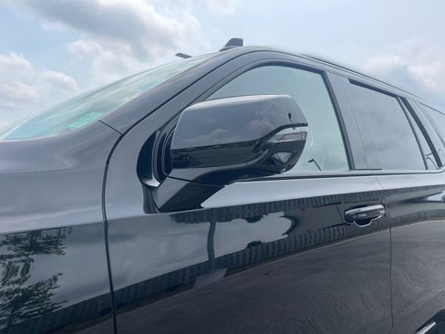 Certified 2024 Cadillac Escalade Sport AWD/4WD image 12