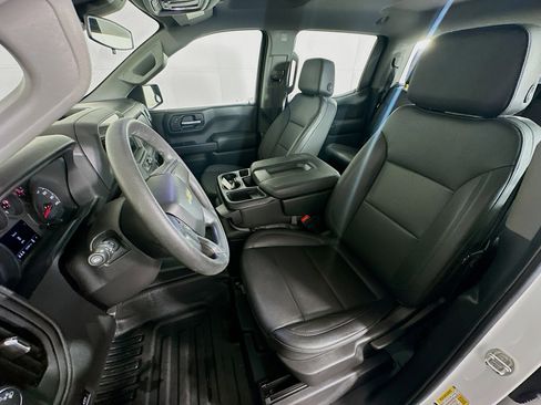 Used 2024 Chevrolet Silverado 1500 W/T w/ Trailering Package image 13