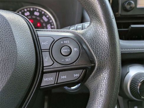 Used 2019 Toyota RAV4 XLE w/ Convenience Package image 28