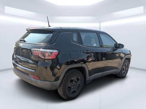 Used 2018 Jeep Compass Sport FWD image 3