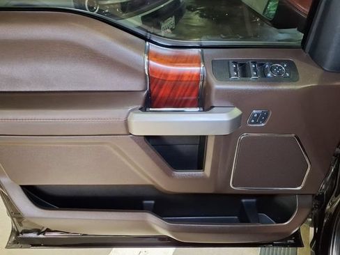 Used 2020 Ford F150 King Ranch w/ Equipment Group 601A Luxury RWD image 18