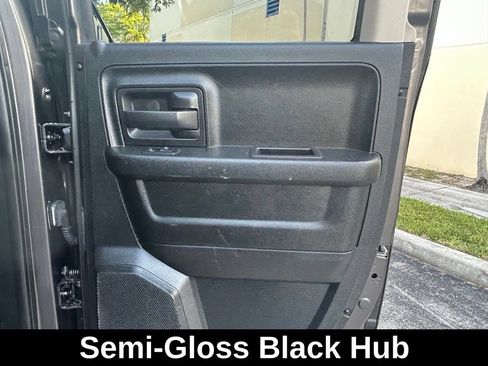 Used 2018 RAM 1500 Express RWD image 26